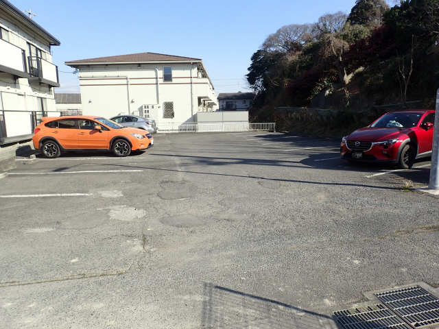 サンハイム 2階 駐車場