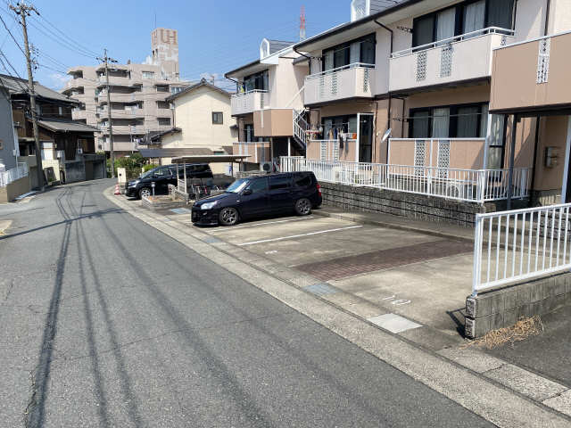 ジュネスコンドウ 2階 駐車場