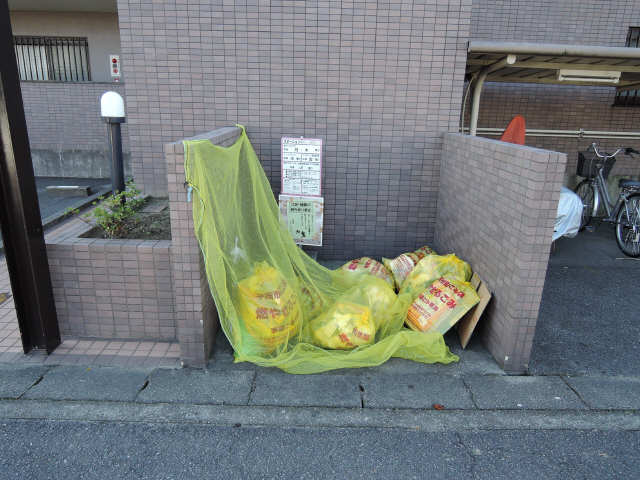 ゴミステーション