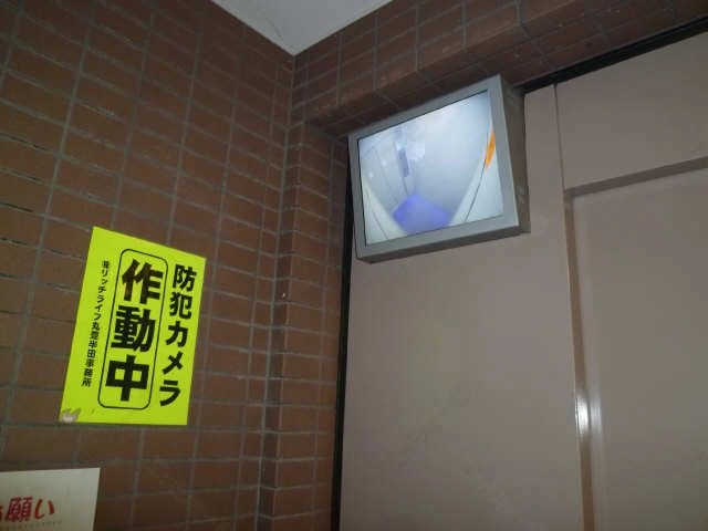 エレベーター監視モニター