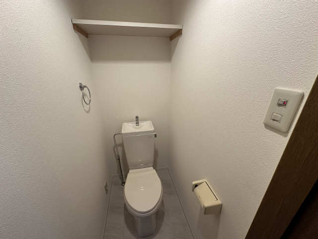カーサ青山 2階 WC