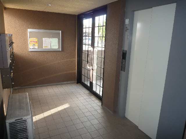 エントランスホール