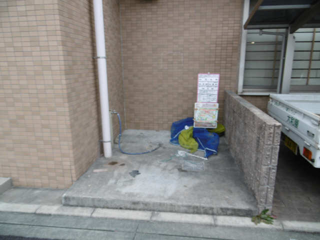 ゴミステーション