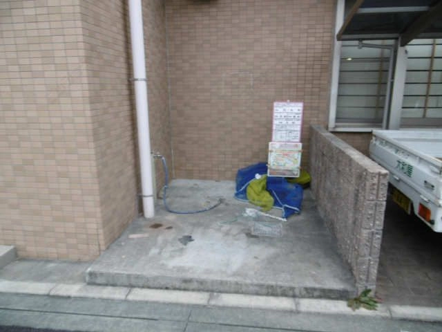 ゴミステーション