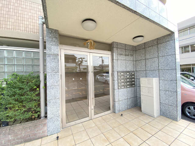 エ��ントランス