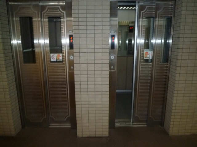 シエルコート 9階 エレベーター