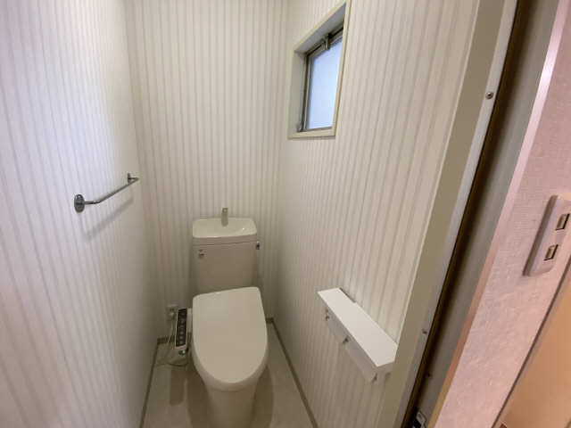 ドミール砂川 1階 WC