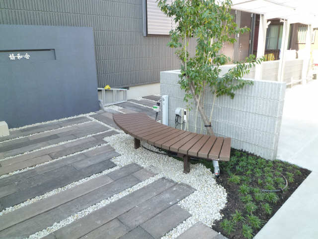 共用部ベンチ