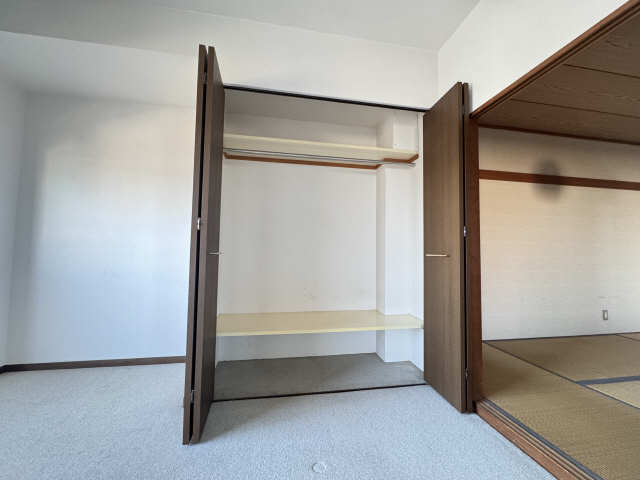 収納（南洋室）