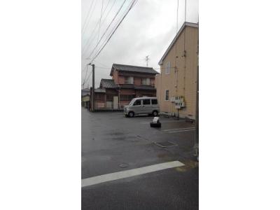 エクセルグリーン 2階 駐車場