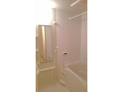 ミッドチタノ－ヴァⅠ 2階 浴室