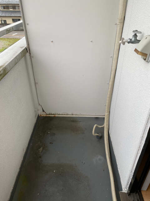 神山ハイツ 3階 洗濯機置場