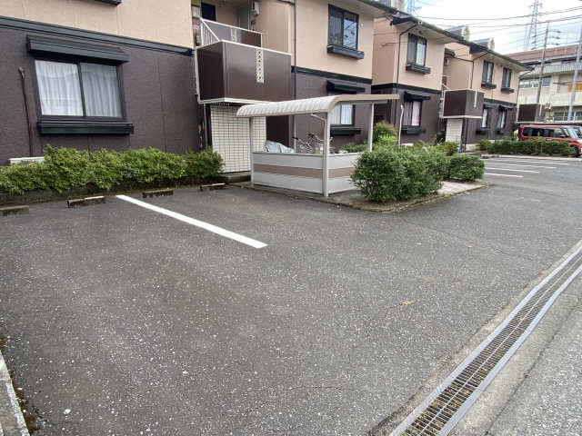 セジュール粟野西 1階 駐車場