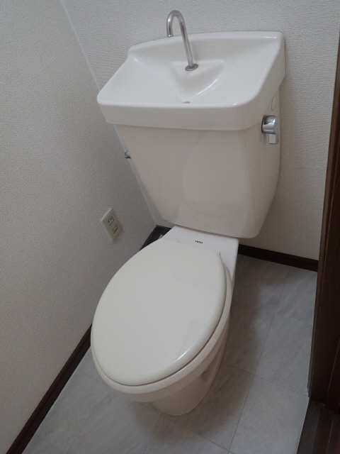 カサブランカ 1階 WC