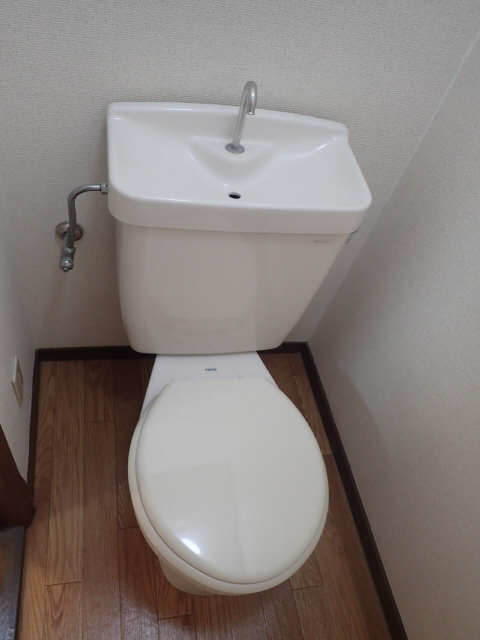 カサブランカ 2階 WC