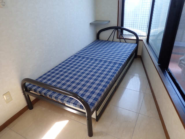 ベッド