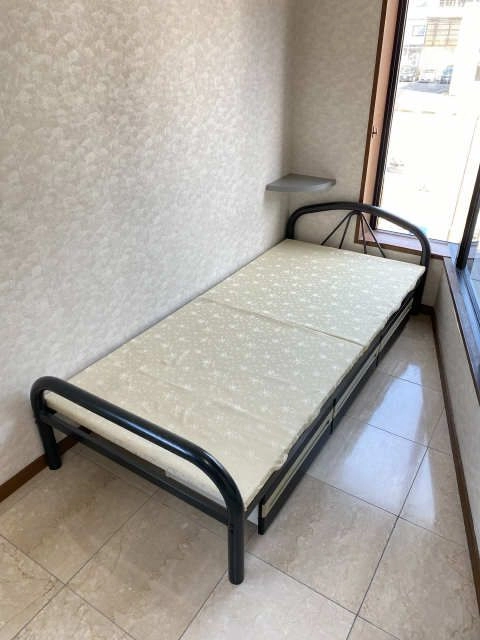 ベッド