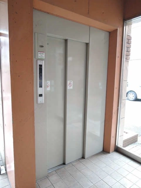 エレベーター