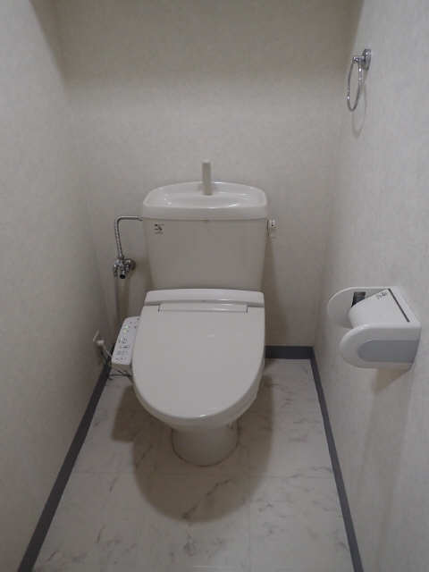 クレアージュ西中島 3階 WC