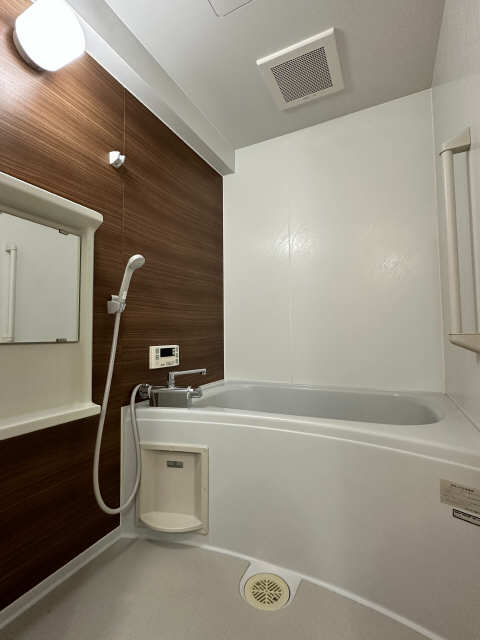 クレアージュ西中島 4階 浴室
