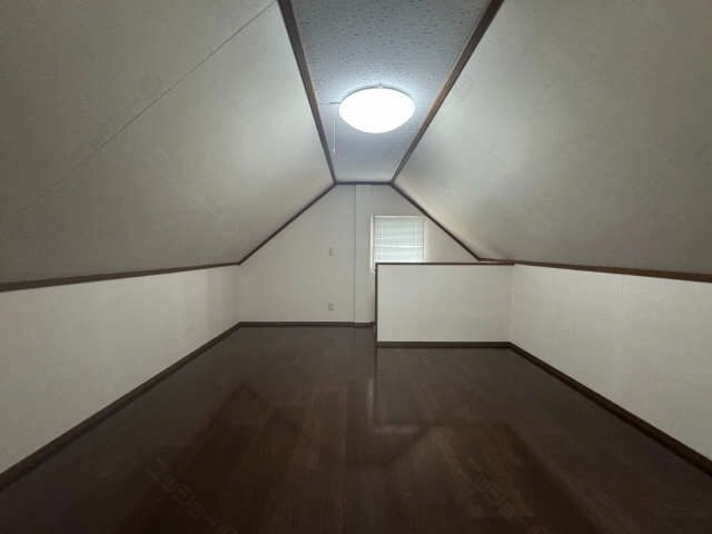 屋根裏