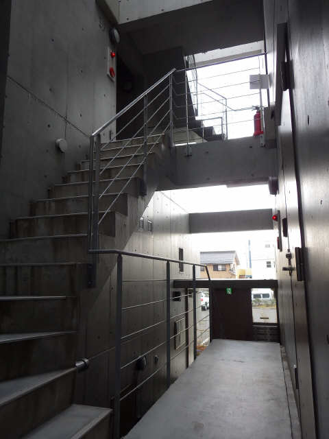 シャングリラⅢ 3階 階段