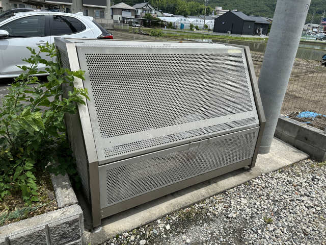 ゴミ置き場
