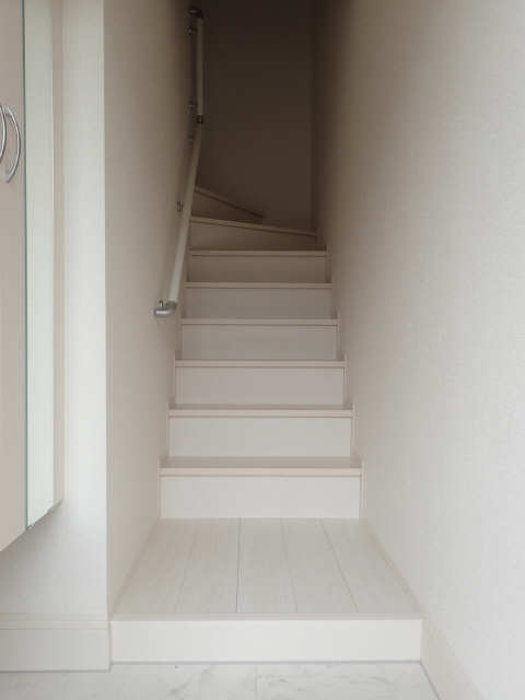 アメニティ３１ 2階 階段