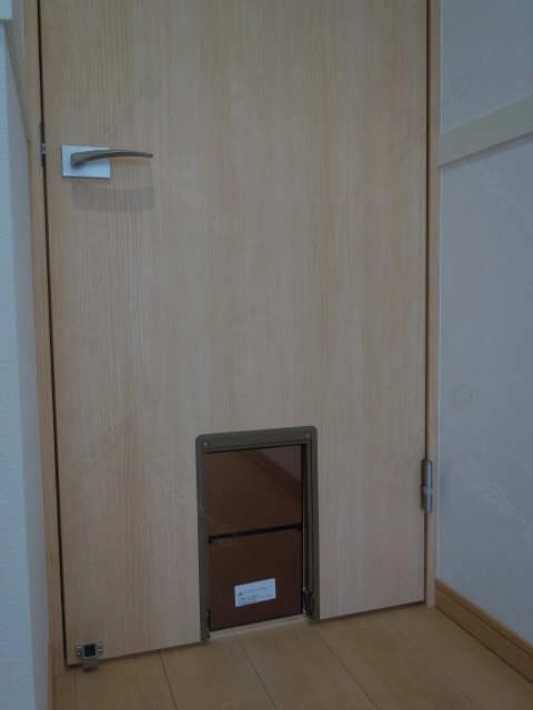 ペットくぐり戸