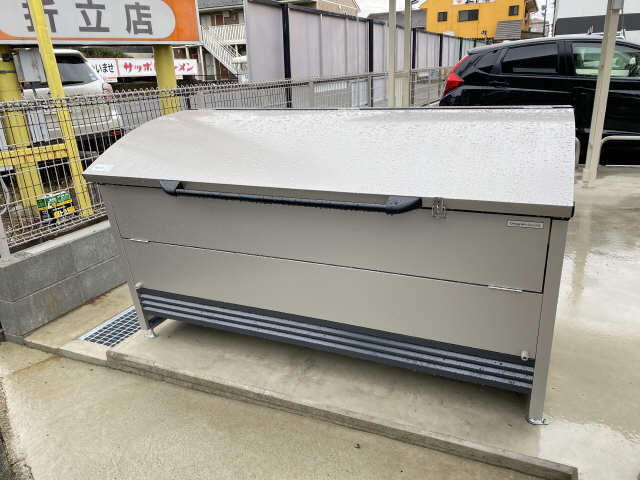 ごみ置き場