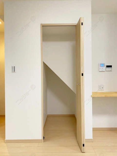 階段収納