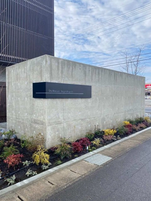 エントラ  ンス