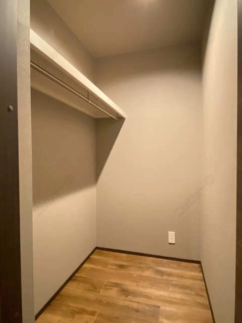 ウォークインクローゼット収納