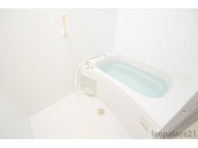 レオパレススプリングＢ 1階 浴室