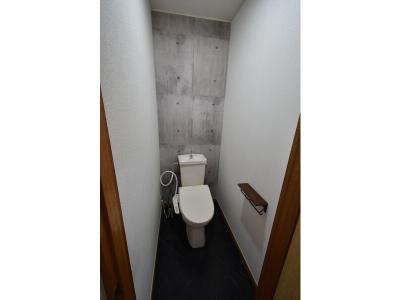 ディスティーノ高富 3階 WC