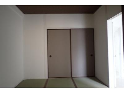 岩崎サンコーポ 3階 和室