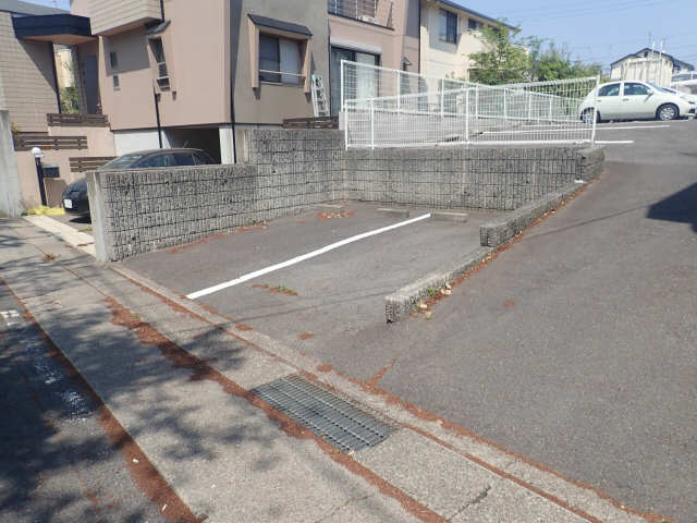 グリーンヒルズ　名東 1階 駐車場