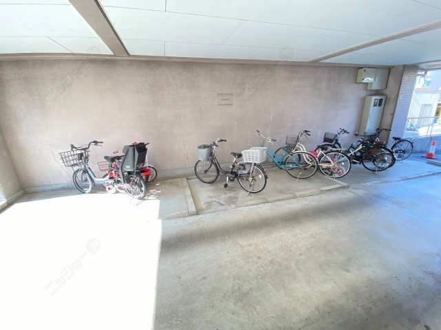 駐輪場（北館）