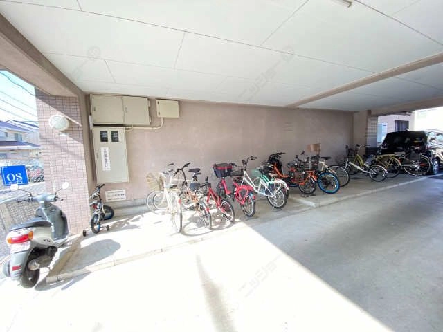 駐輪場（南館）