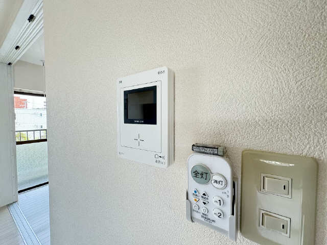 モニター付きインターホン