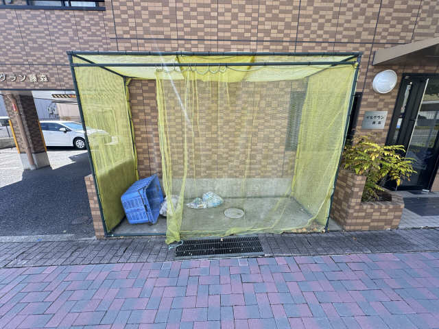 ゴミ集積場