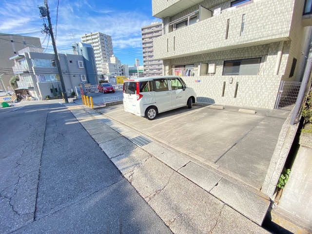 スカイコート本郷 2階 駐車場