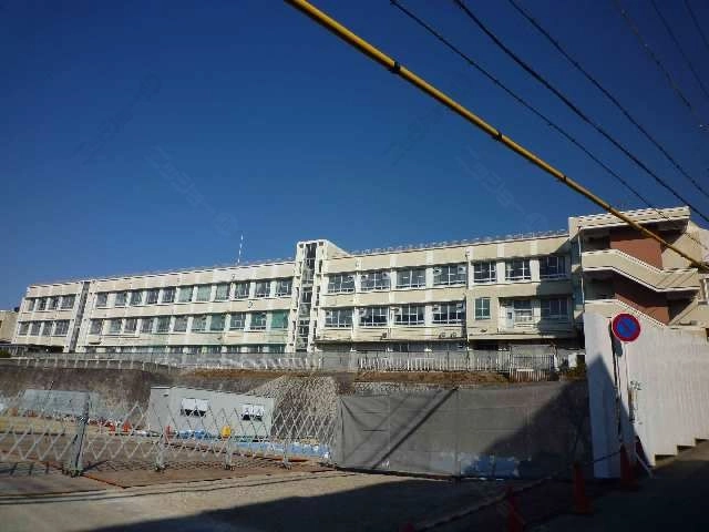 神丘中学校