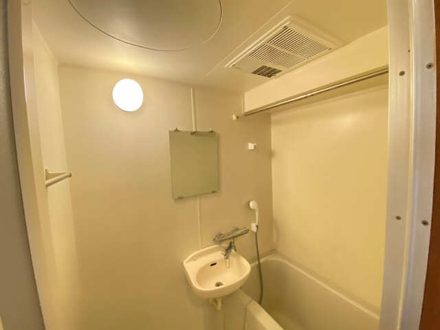 ヒイロ本郷 2階 浴室