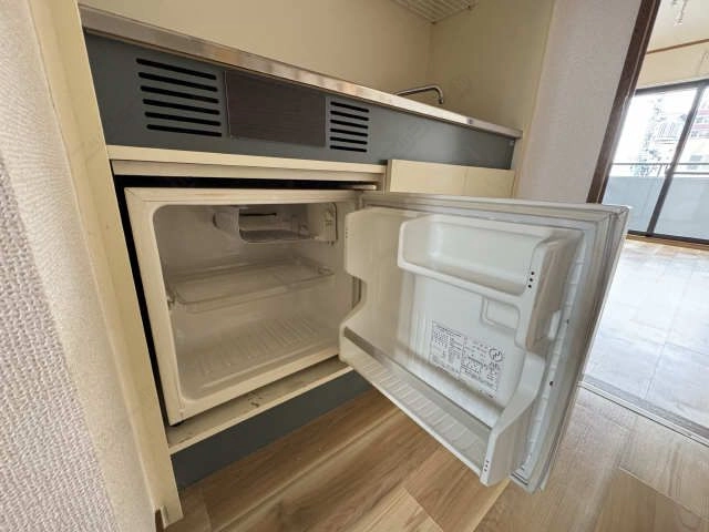 キッチン（ミニ冷蔵庫）
