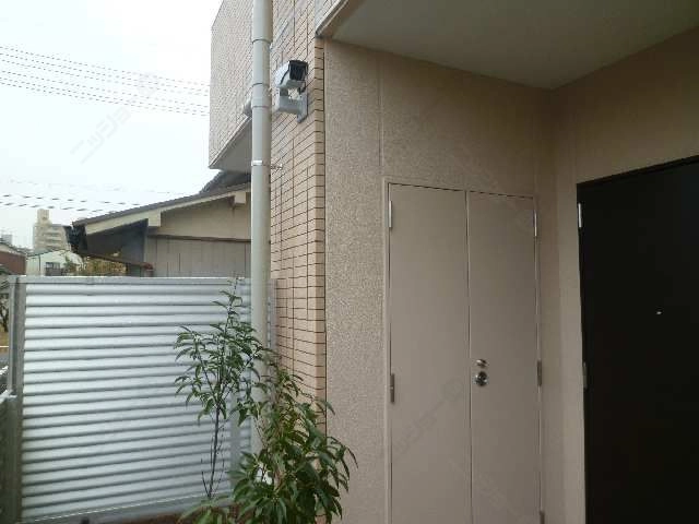 防犯カメラ（玄関前）