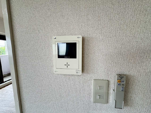 モニター付きインターホン