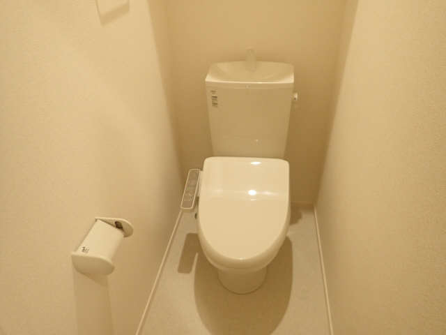 シャトー本郷　東館 2階 WC