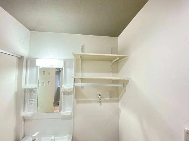 ランドリー可動棚