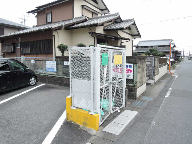 ゴミ置き場